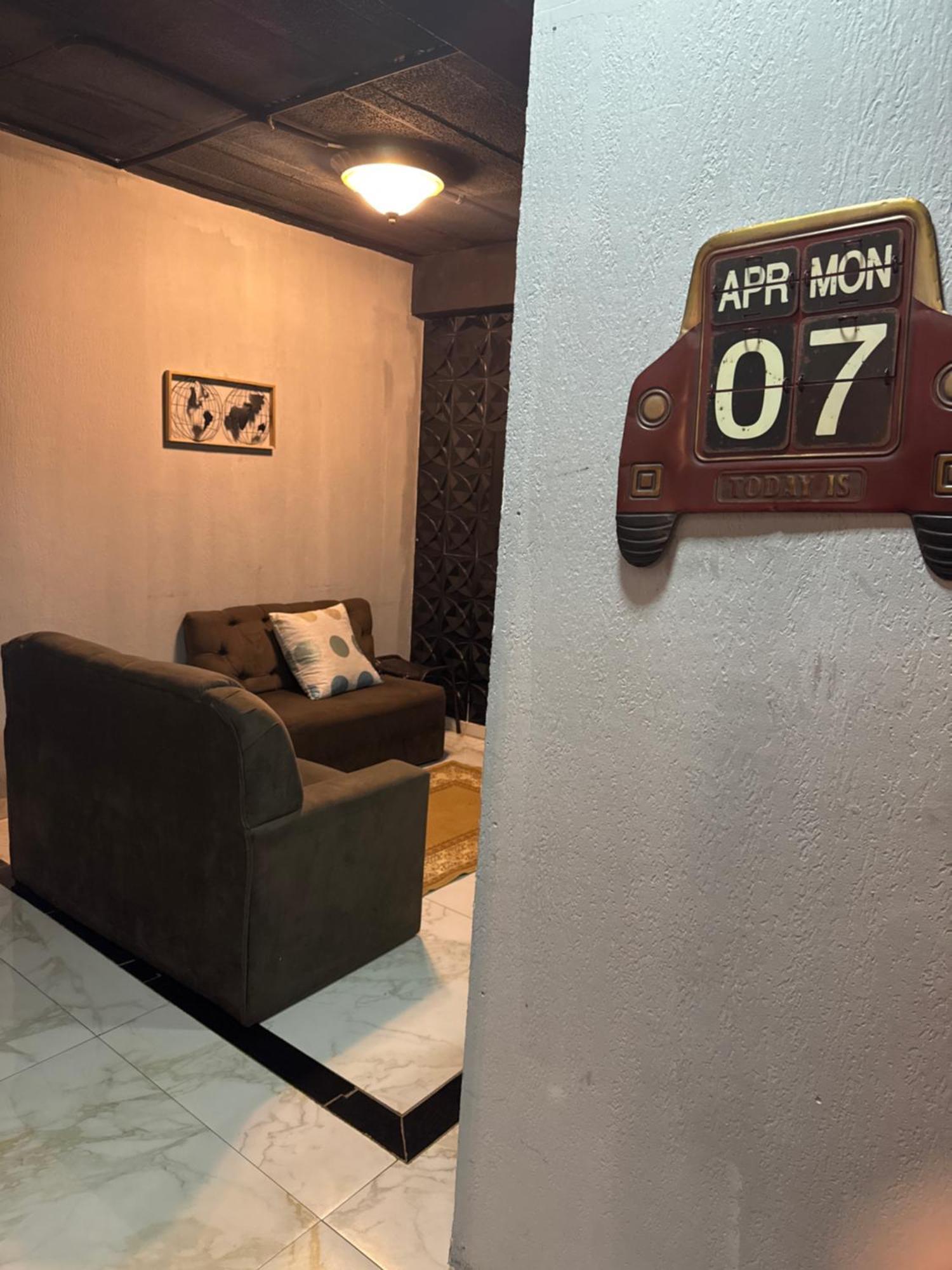 Los Monges Aparthotel ซิวดัดเดลเอสเต ภายนอก รูปภาพ
